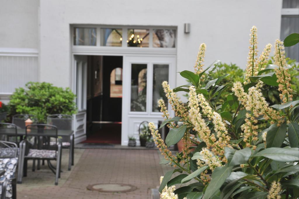 City-Hotel Am Wasserturm GmbH Halle  Exterior foto